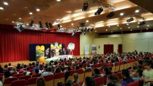 De 1 Iunie, Teatrul „Luceafărul” joacă la Torino și la Iași