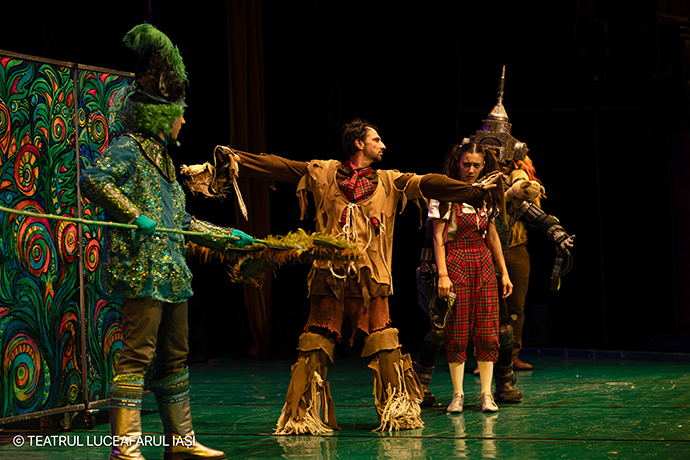 Vrăjitorul din Oz teatru pentru copii după Frank Baum