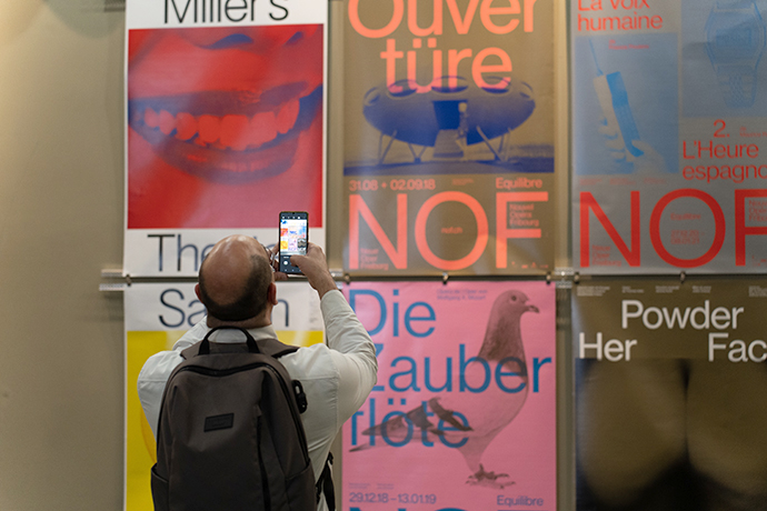 Special Poster Show, expoziție cu afișe de teatru elvețiene