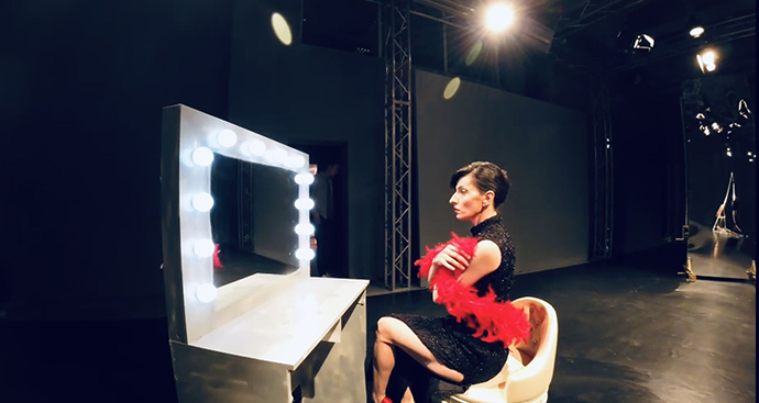 WOLFGANG O instalație-performance filmată în VR Gigi Căciuleanu
